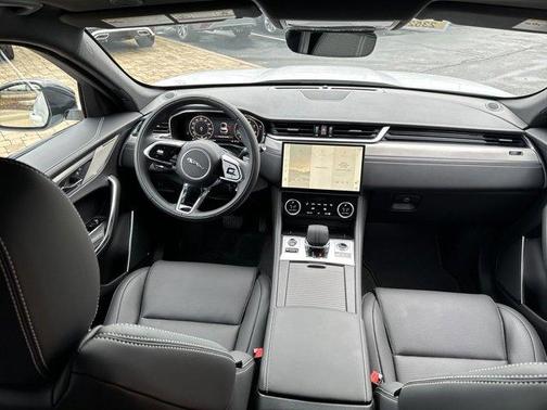 2024 Jaguar F-PACE P250 R-Dynamic S