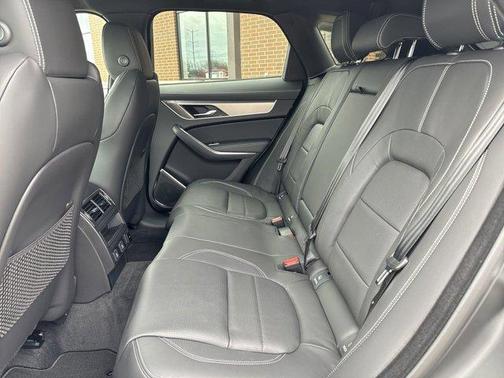 2024 Jaguar F-PACE P250 R-Dynamic S