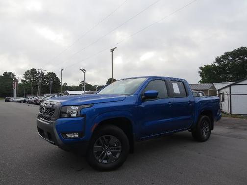 2025 Nissan Frontier SV