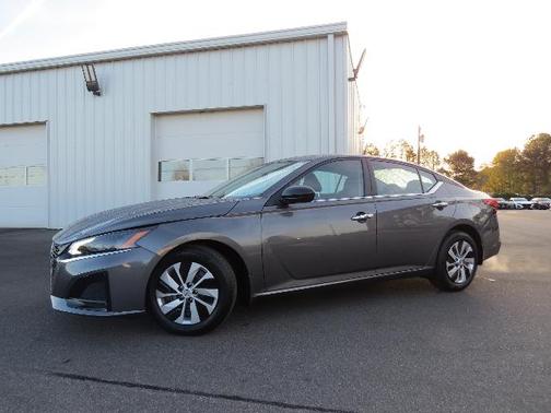 2025 Nissan Altima S