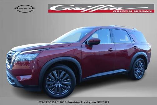 2022 Nissan Pathfinder SL