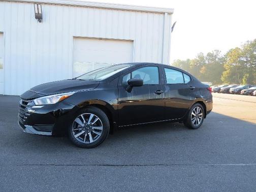 2024 Nissan Versa 1.6 S