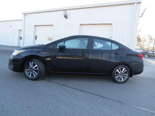2024 Nissan Versa 1.6 S