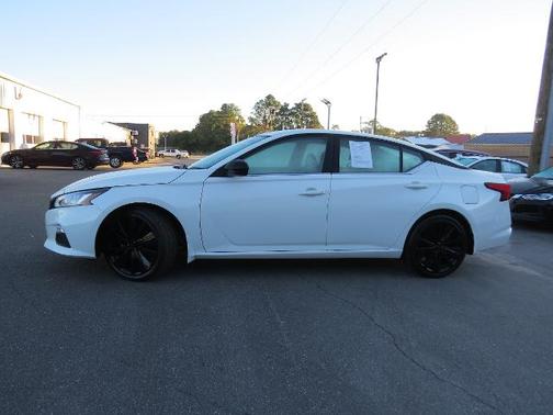 2021 Nissan Altima 2.5 SR
