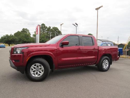 2024 Nissan Frontier SV
