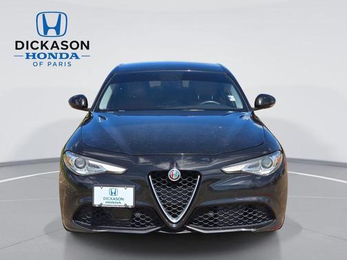 Alfa Black 2018 Alfa Romeo Giulia Base