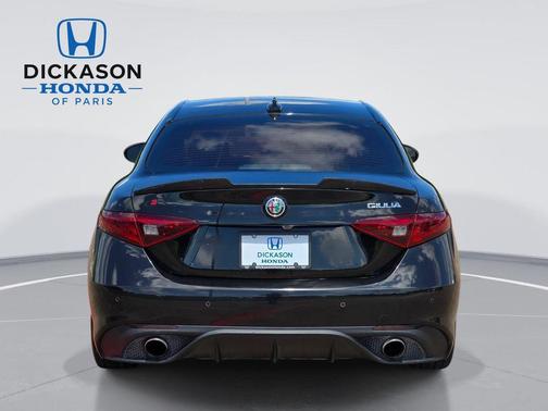 Alfa Black 2018 Alfa Romeo Giulia Base