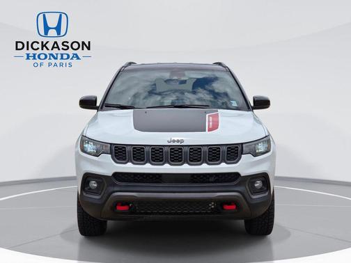 Bright White Clearcoat 2025 Jeep Compass Trailhawk