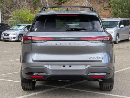 2026 INFINITI QX60 Base