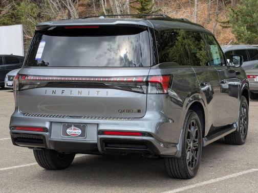 2026 INFINITI QX80 SPORT