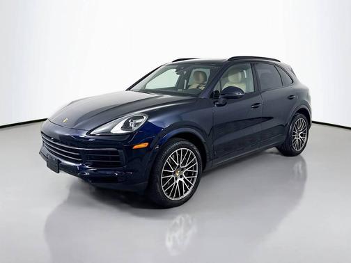 Moonlight Blue Metallic 2023 Porsche Cayenne