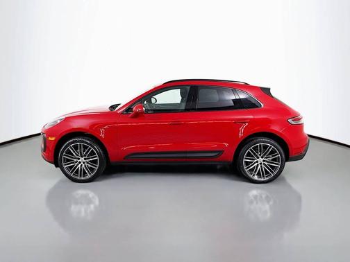 2025 Porsche Macan 