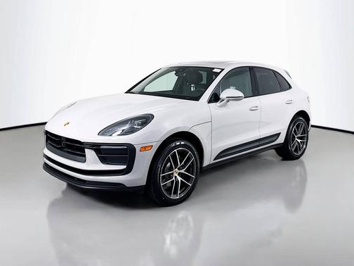 Chalk 2025 Porsche Macan