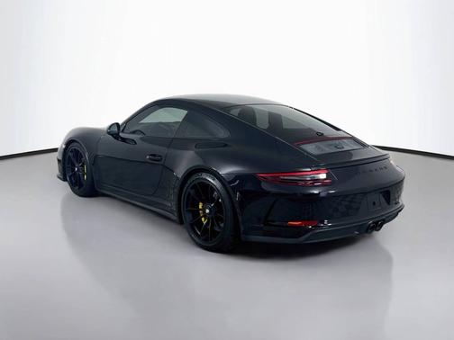 Jet Black Metallic 2019 Porsche 911