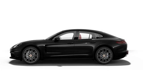 2018 Porsche Panamera 