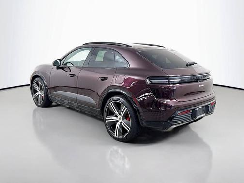 2024 Porsche Macan 