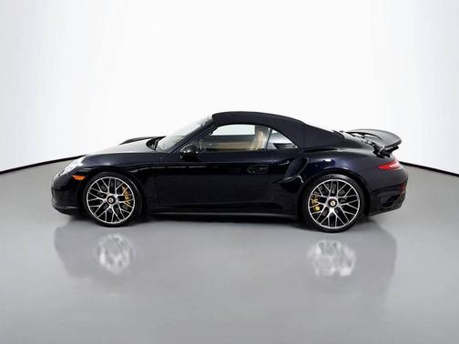 Jet Black Metallic 2015 Porsche 911