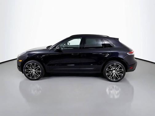 Jet Black Metallic 2026 Porsche Macan