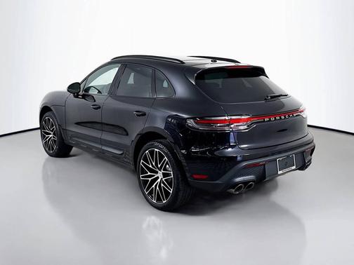 Jet Black Metallic 2026 Porsche Macan