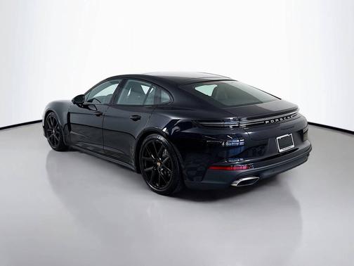 Jet Black Metallic 2025 Porsche Panamera