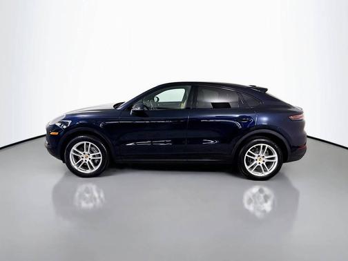 Moonlight Blue Metallic 2023 Porsche Cayenne