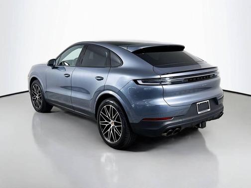 Vanadium Grey Metallic 2026 Porsche Cayenne