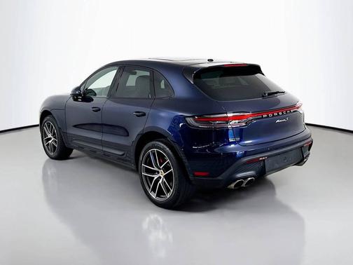 Night Blue Metallic 2023 Porsche Macan