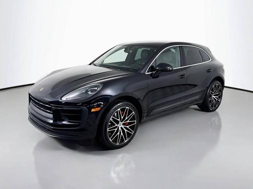 2022 Porsche Macan 
