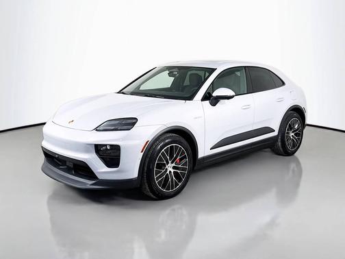 2025 Porsche Macan 