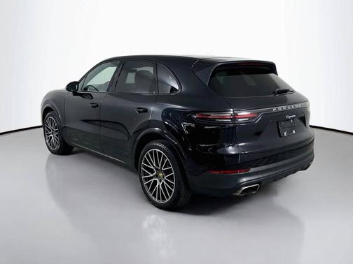 Jet Black Metallic 2020 Porsche Cayenne
