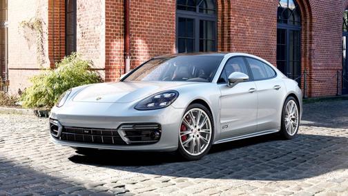 2023 Porsche Panamera 