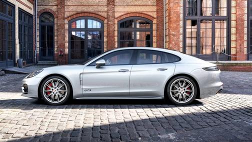 2023 Porsche Panamera 