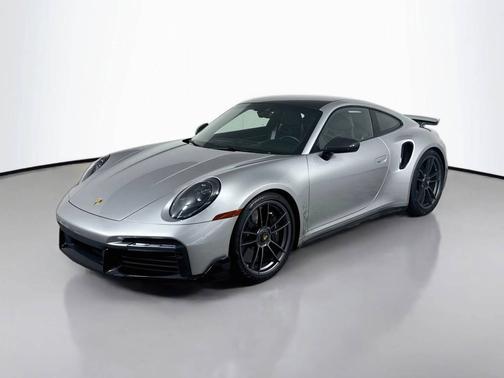 GT Silver Metallic 2025 Porsche 911
