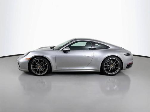 GT-Silver Metallic 2022 Porsche 911