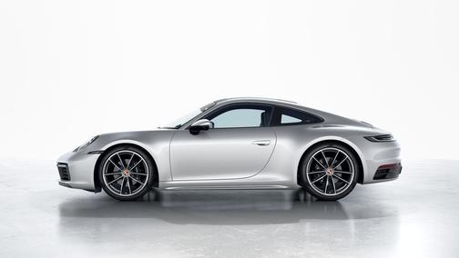 GT-Silver Metallic 2022 Porsche 911