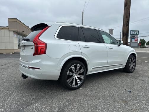 2023 Volvo XC90 B6 AWD Ultimate 7-Seater