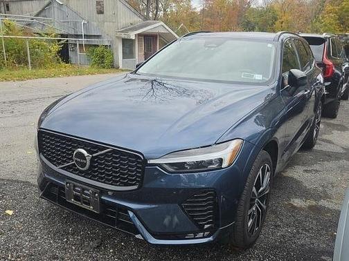 2023 Volvo XC60 Plus