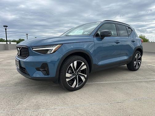Fjord Blue 2023 Volvo XC40 Plus