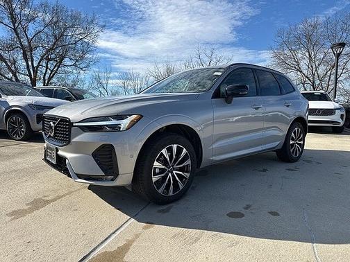 2025 Volvo XC60 Plus