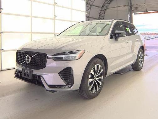 2025 Volvo XC60 Plus