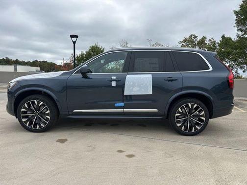 Denim Blue Metallic 2026 Volvo XC90 B6 Plus 7-Seater