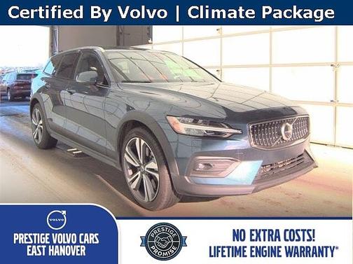 2025 Volvo V60 Cross Country Plus