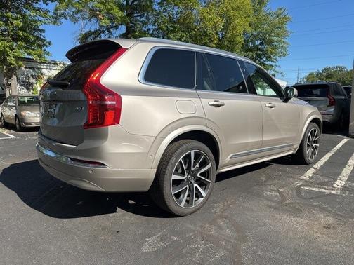 2024 Volvo XC90 B6 Plus Bright 7-Seater