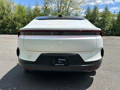 Snow Metallic 2026 Polestar 4 Long Range Dual Motor