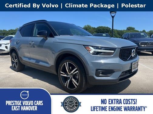 2022 Volvo XC40 T5 AWD R-Design