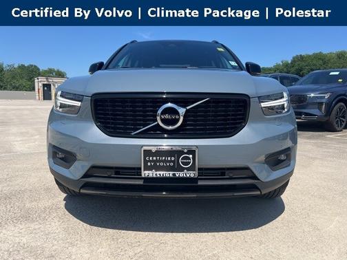 2022 Volvo XC40 T5 AWD R-Design