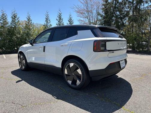 Crystal White Metallic 2026 Volvo EX30 Twin Motor Ultra