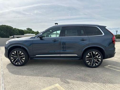 Denim Blue Metallic 2026 Volvo XC90 B5 Plus 7-Seater