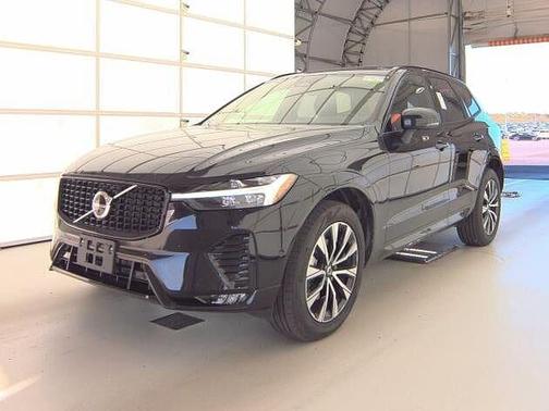 2025 Volvo XC60 Plus