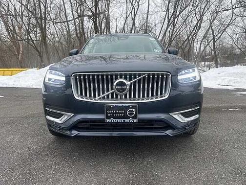 2023 Volvo XC90 Plus